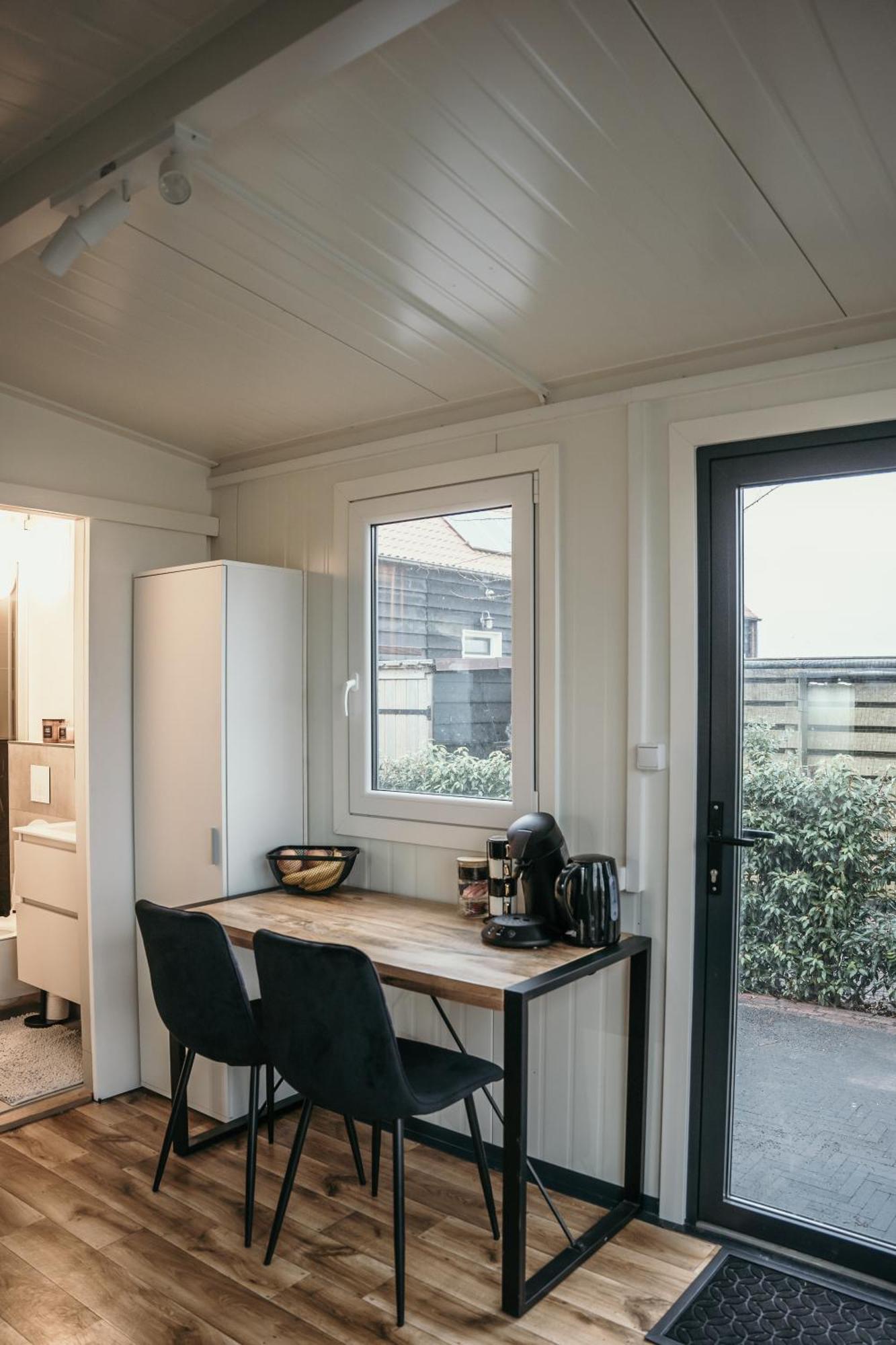 Luxe Tiny House Incl Jacuzzi En Strandhuisje In Zomerseizoen Meliskerke Buitenkant foto